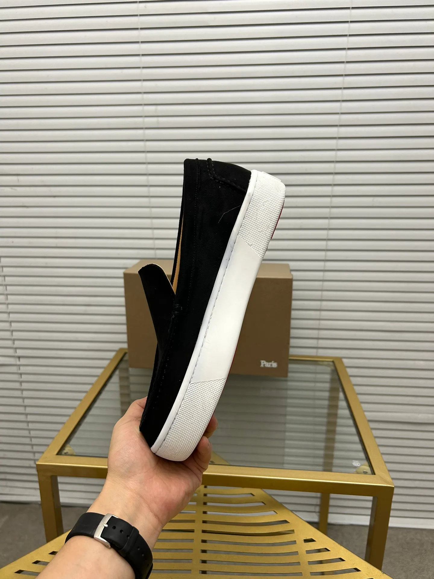 (Customized model) Ex-factory price is 600. christian louboutin (CL red sole shoes) counter series, casual sneakers for couples 📢 📢 📢 Exclusive hot style release 🎈🎈💪 Movable latex feet 👻 Finished outsole line [Proud] 😝Female 35-40# Male 38#-46, global supply😝 [Top version]: Original imported genuine leather upper, top original leather lining, original molded TPU outsole, original 1:1 detail processing, original shoe last,